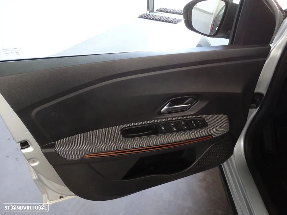 Dacia Sandero 1.0 TCe Stepway Expression - 10