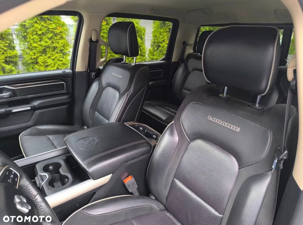 RAM 1500 5.7 Crew Cab Laramie - 14