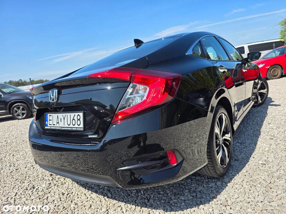 Honda Civic 1.5 i-VTEC Turbo CVT Executive - 8