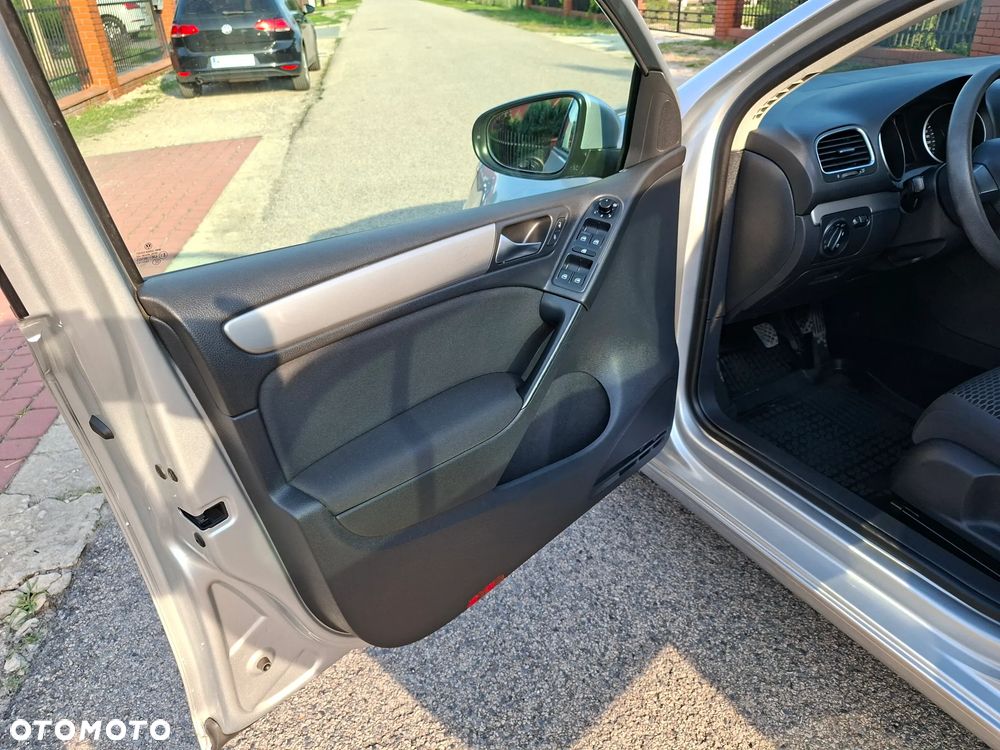 Volkswagen Golf 1.6 BlueTDI Trendline - 24
