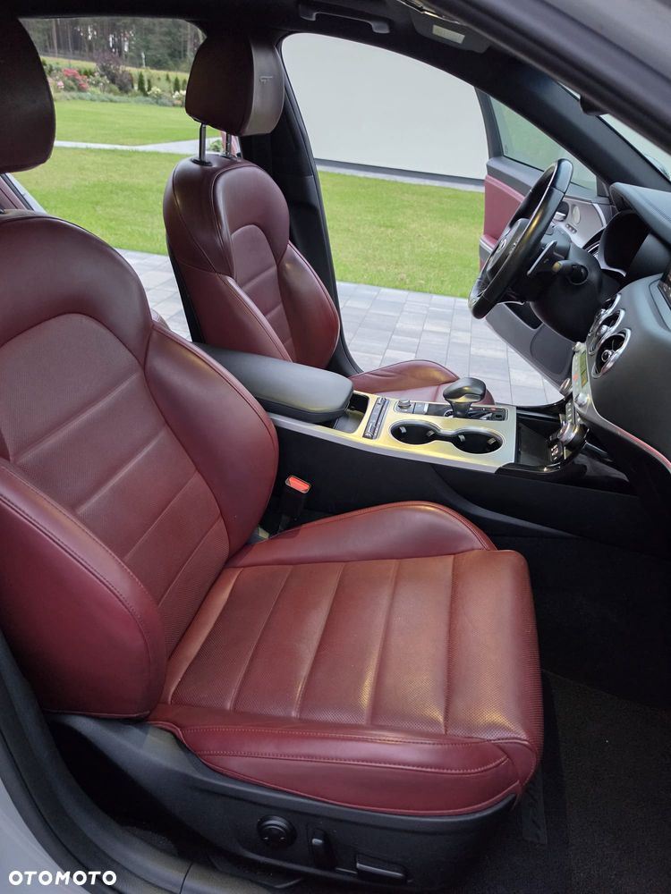 Kia Stinger 3.3 T-GDI V6 GT AWD - 29