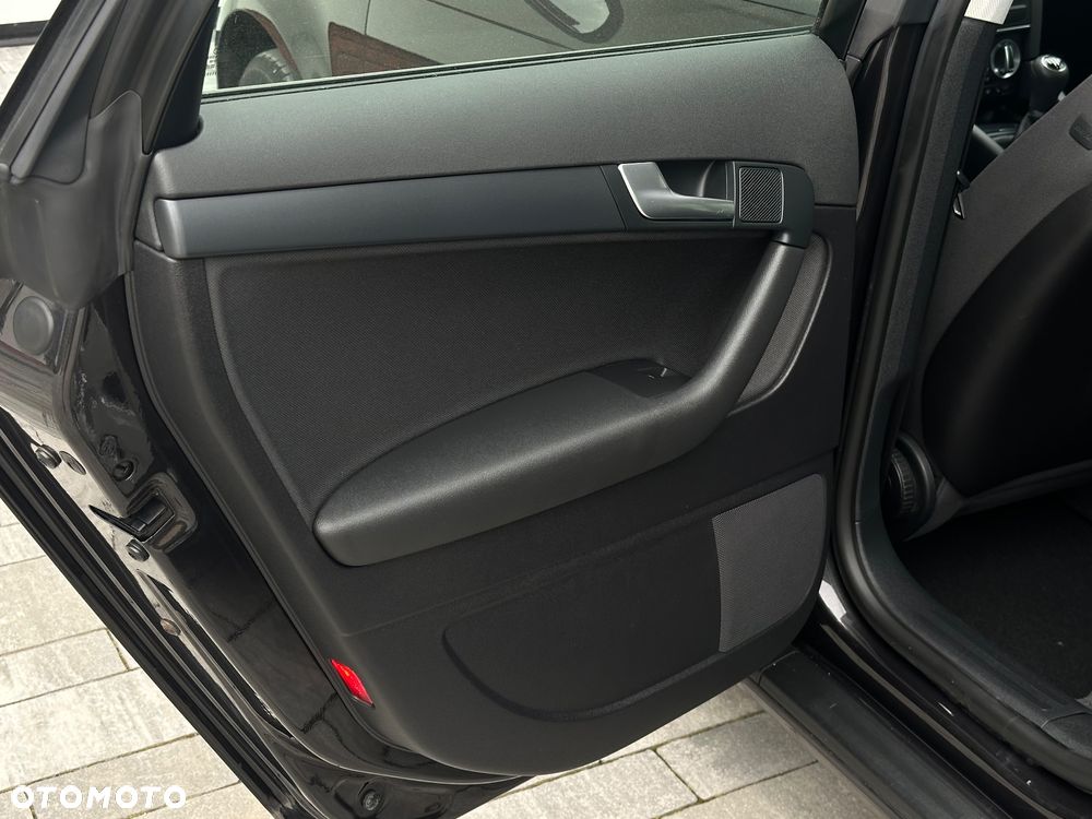 Audi A3 Sportback 1.6 Ambition - 30