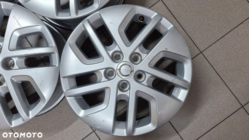 Felgi Aluminiowe 17 Renault Trafic III Opel Vivaro B 5x114.3 ET 50 - 5