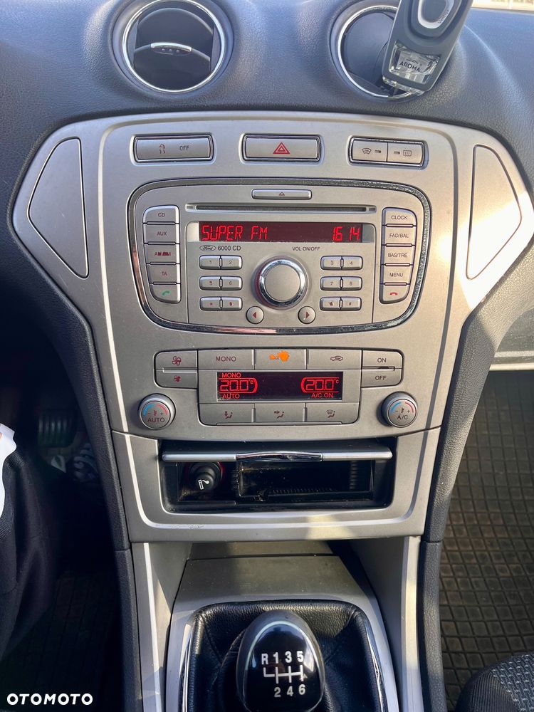 Ford Mondeo 1.8 TDCi Ambiente - 13