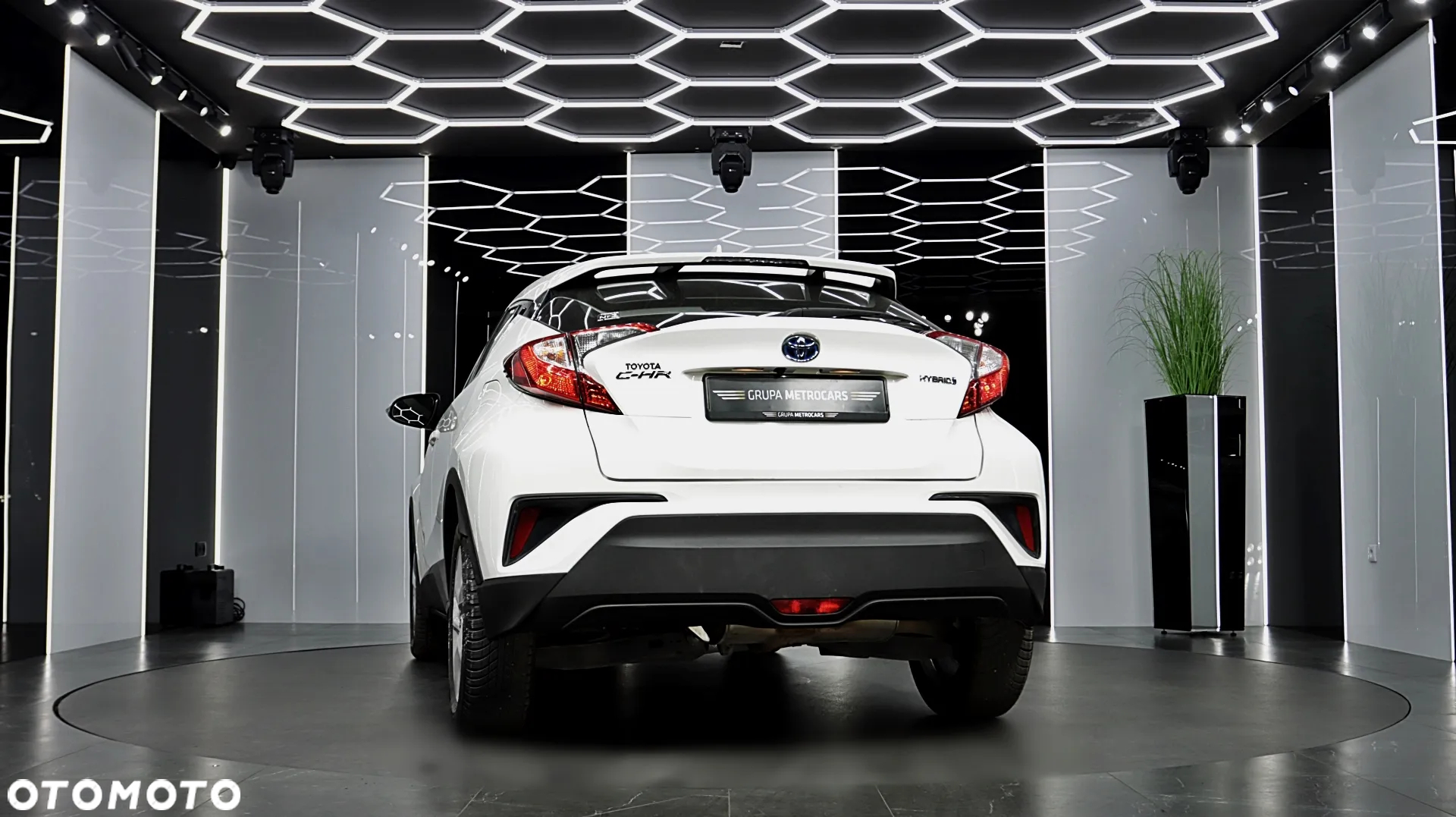 Toyota C-HR 1.8 Hybrid Premium - 6