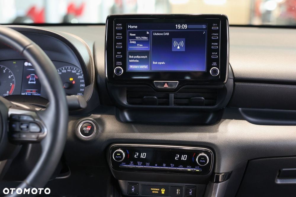 Toyota Yaris - 18