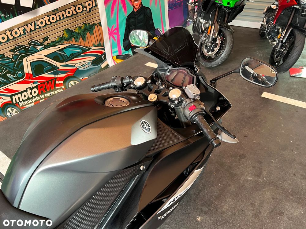 Yamaha YZF - 15