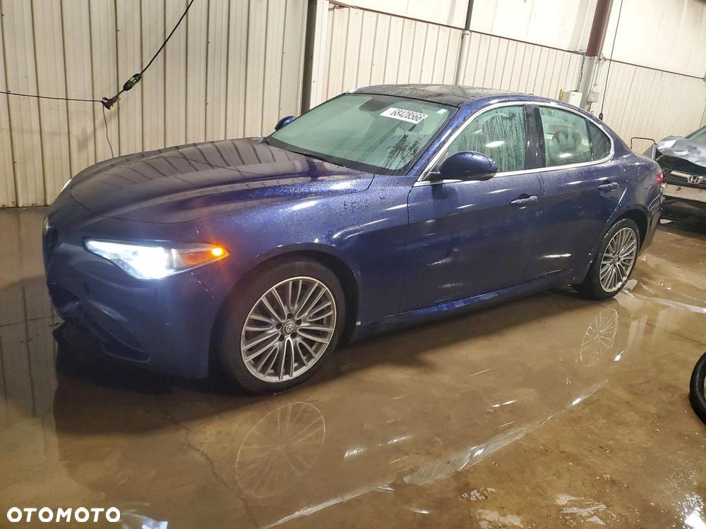 Alfa Romeo Giulia 2.0 Turbo 16V AT8-Q4 Veloce - 16