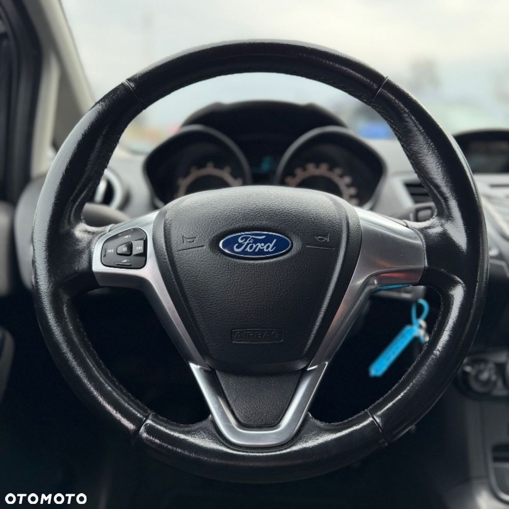 Ford Fiesta - 13