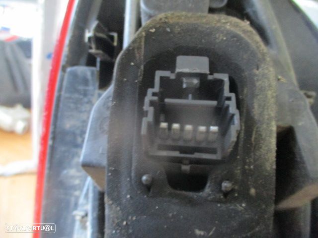 Farol Tras 181093 RENAULT TWINGO 2 2013 1.2I 75CV 3P VERMELHO DRT Hella - 3