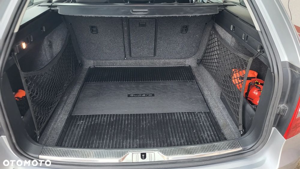 Skoda Superb 2.0 TDI Ambition - 14