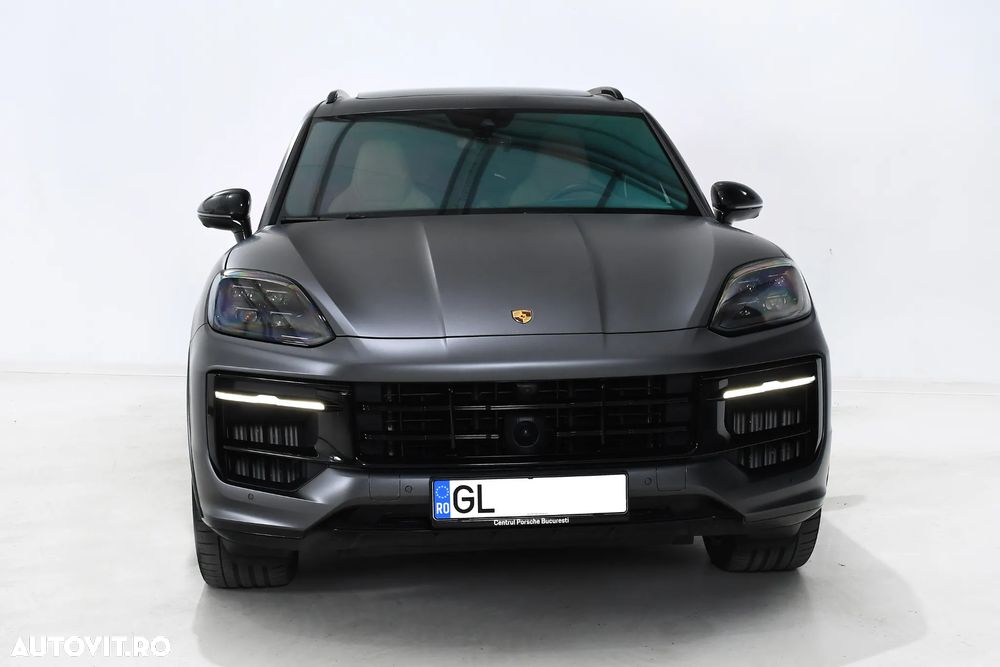 Porsche Cayenne S - 2