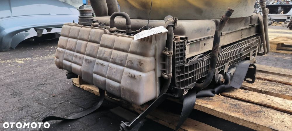 CHŁODNICA WODY MERCDES-BENZ AXOR 2528L - 1