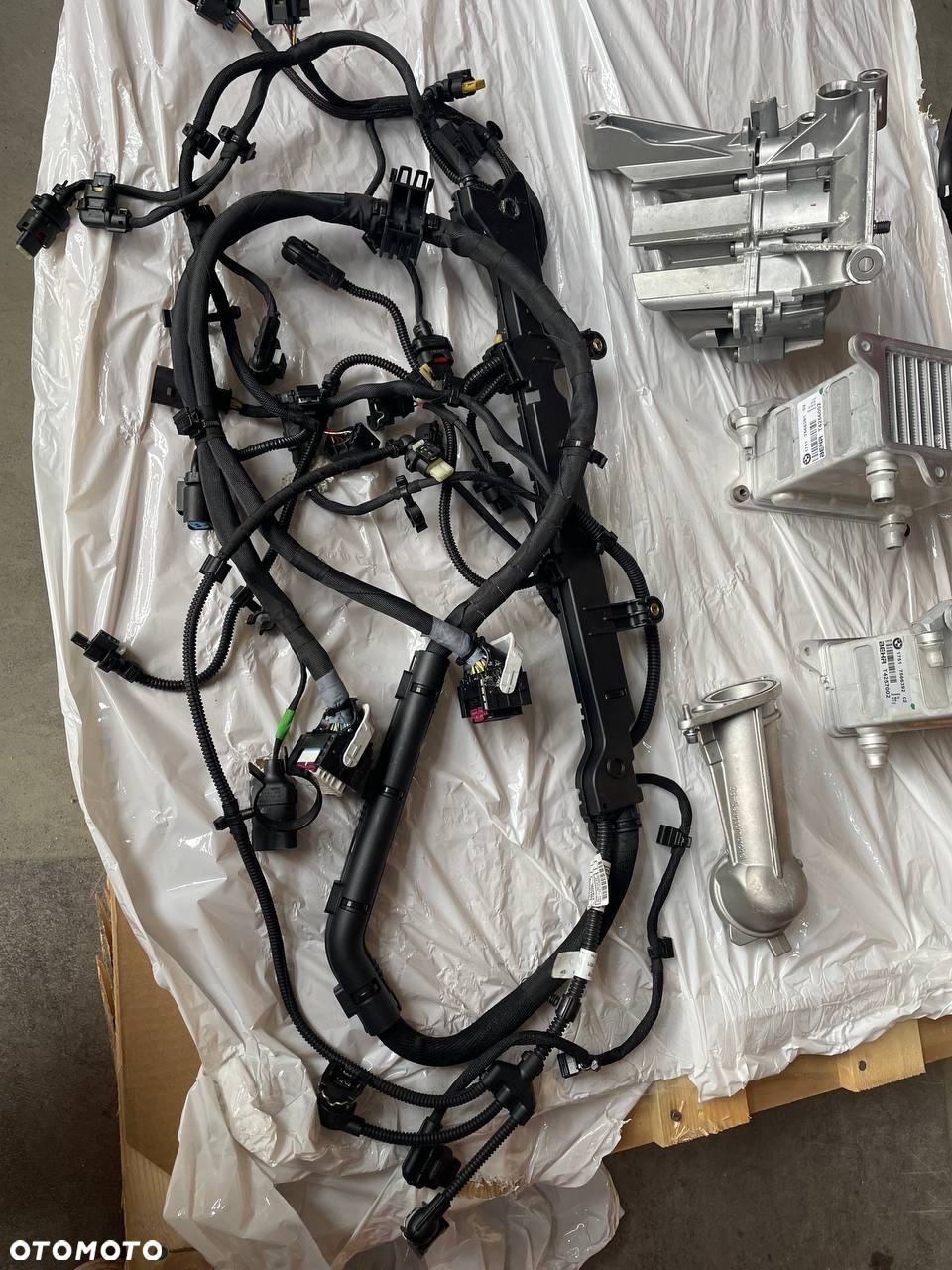 silnik RR BMW760 n74b68a 6,75 l - 20