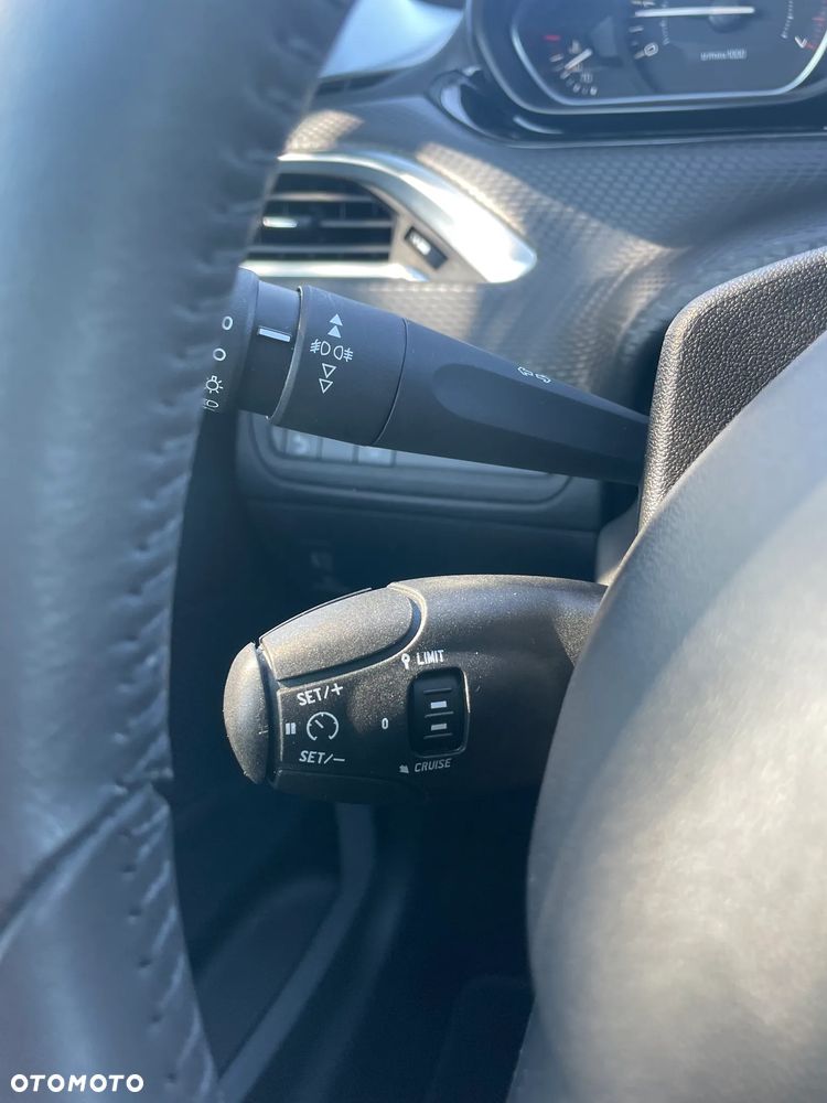 Peugeot 2008 PureTech 82 Active - 19