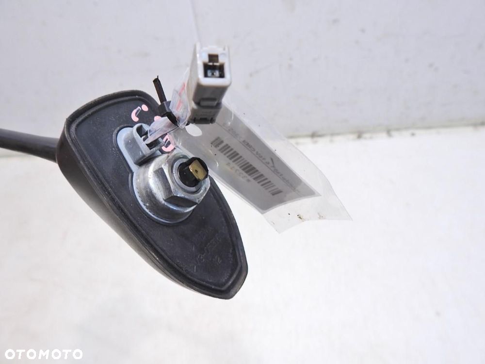 ANTENA HYUNDAI i30 I - 3