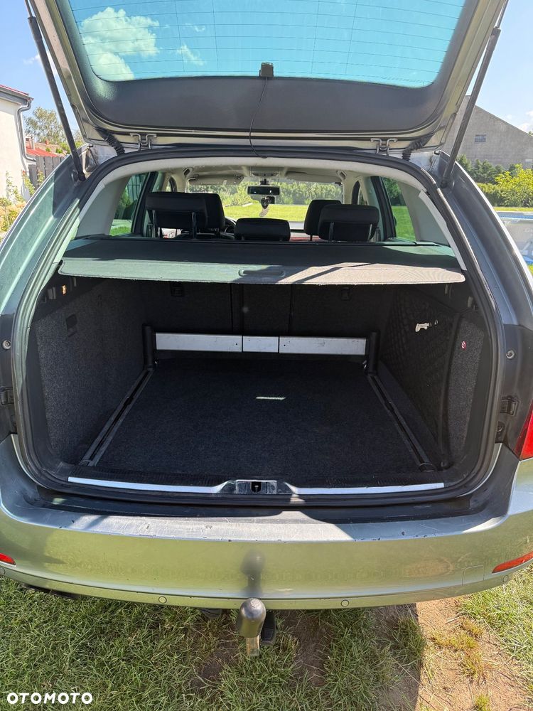 Skoda Superb 2.0 TDI Elegance DSG - 8