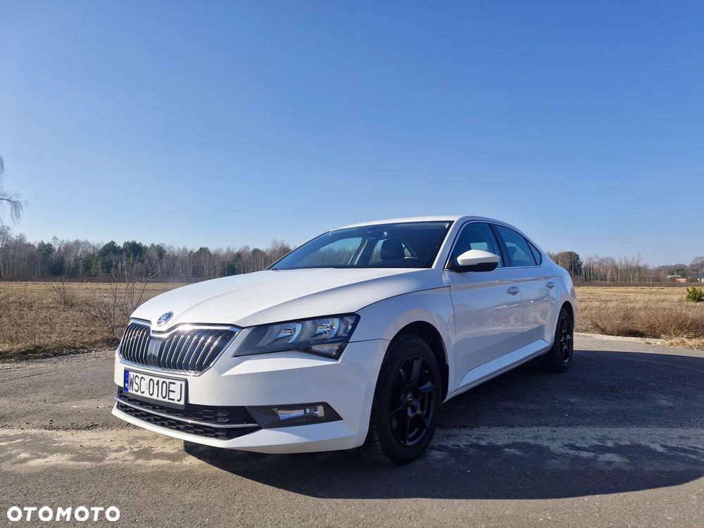 Skoda Superb 1.6 TDI DSG Ambition - 6
