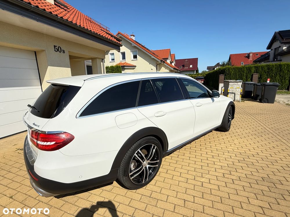 Mercedes-Benz Klasa E 220 d 4-Matic All-Terrain - 5