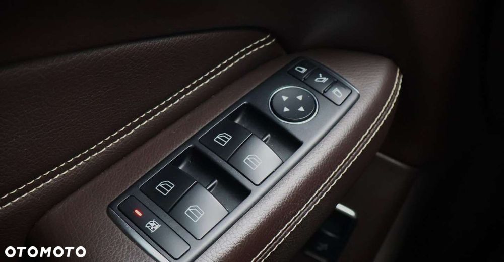 Mercedes-Benz GLE - 31