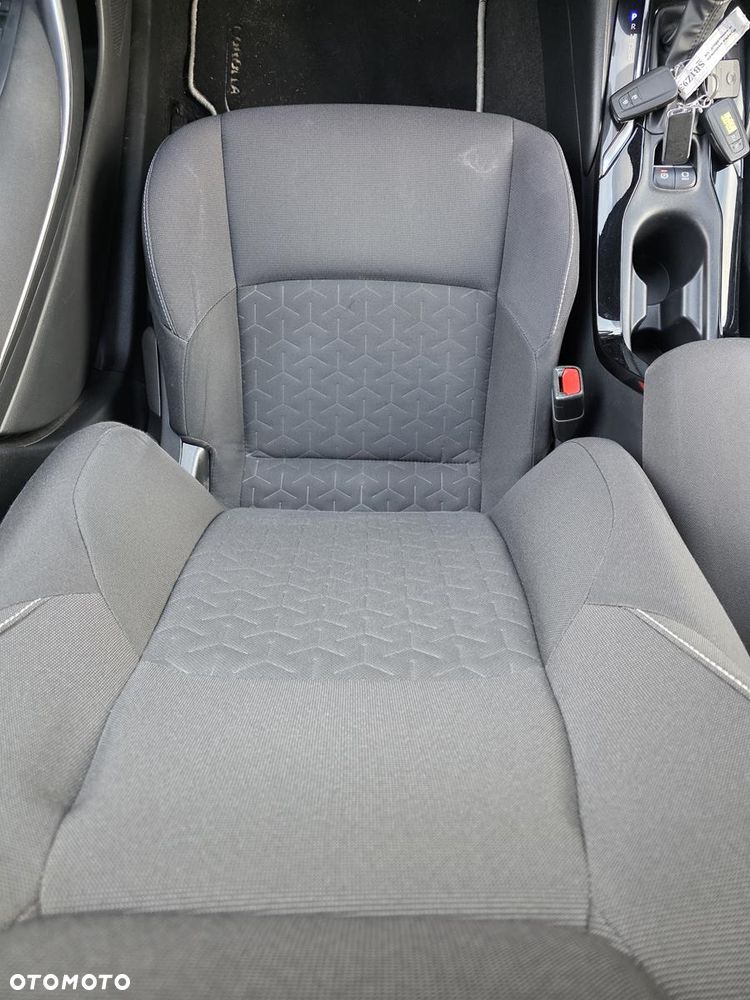 Toyota Corolla 1.8 Hybrid Comfort - 14