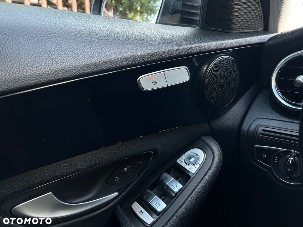 Mercedes-Benz Klasa C 220 d 9G-TRONIC - 26