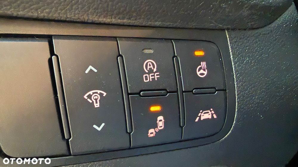 Kia Ceed 1.6 CRDi 136 ISG Platinum Edition - 27