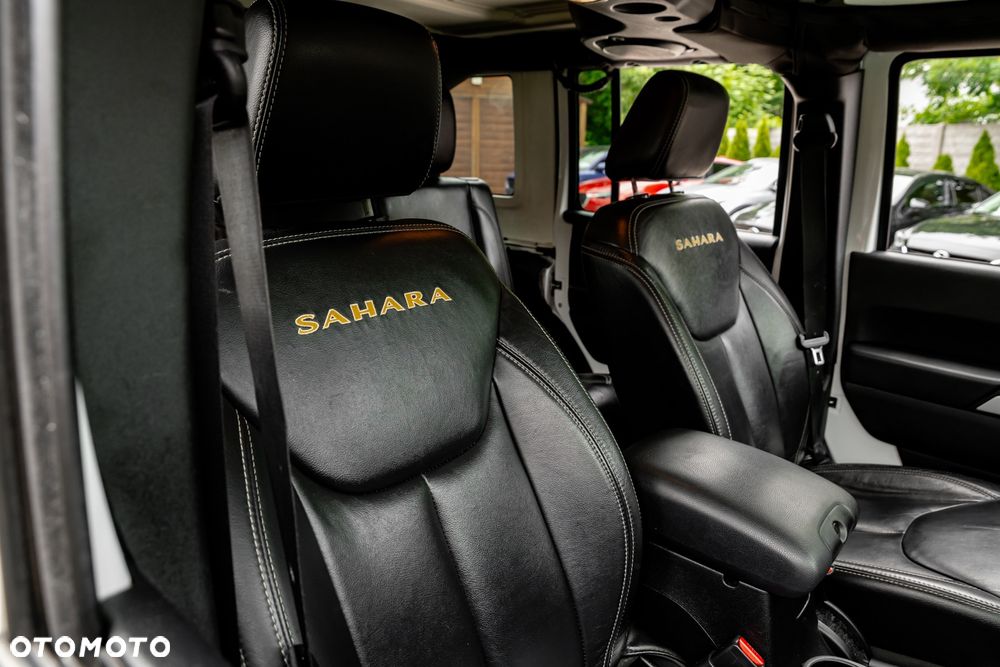 Jeep Wrangler Unlimited 3.6 Automatik Sahara - 25