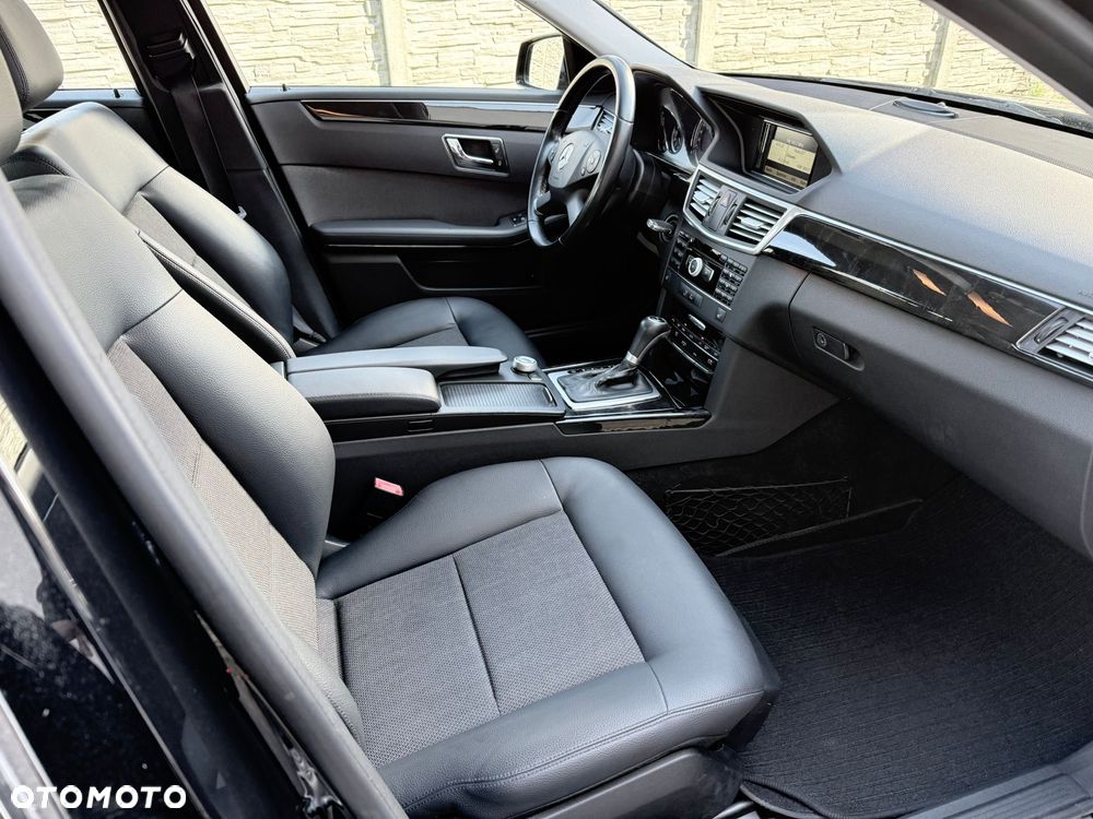 Mercedes-Benz Klasa E 220 CDI BlueEff Avantgarde - 16