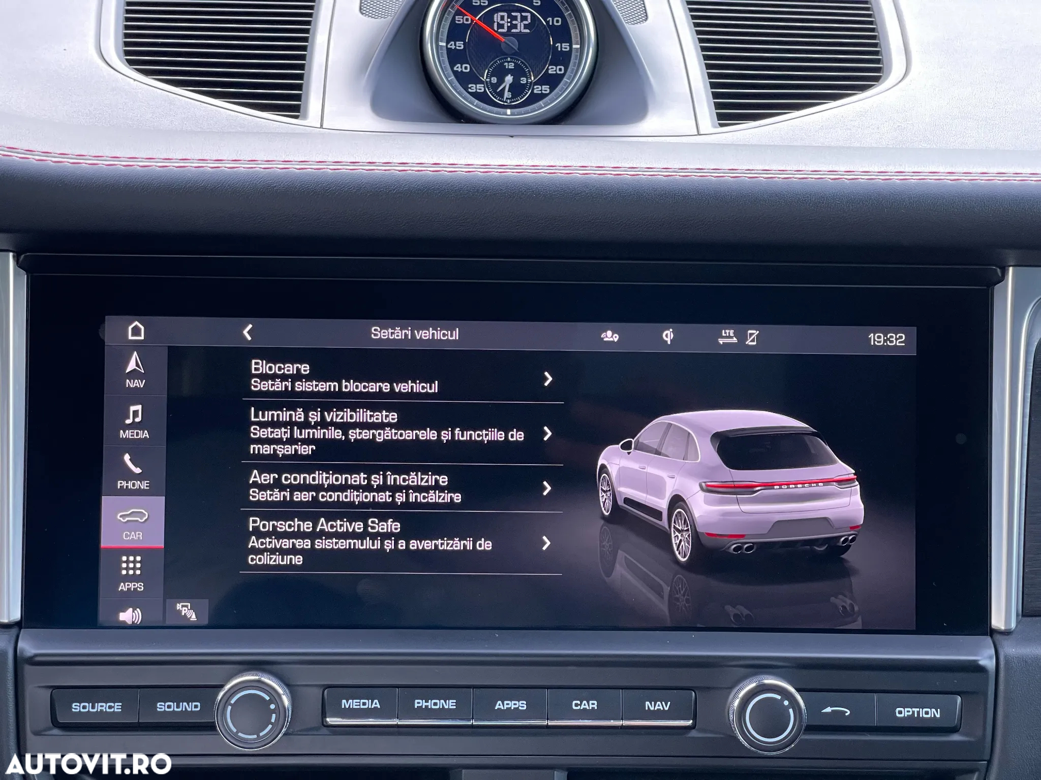 Porsche Macan GTS PDK - 32