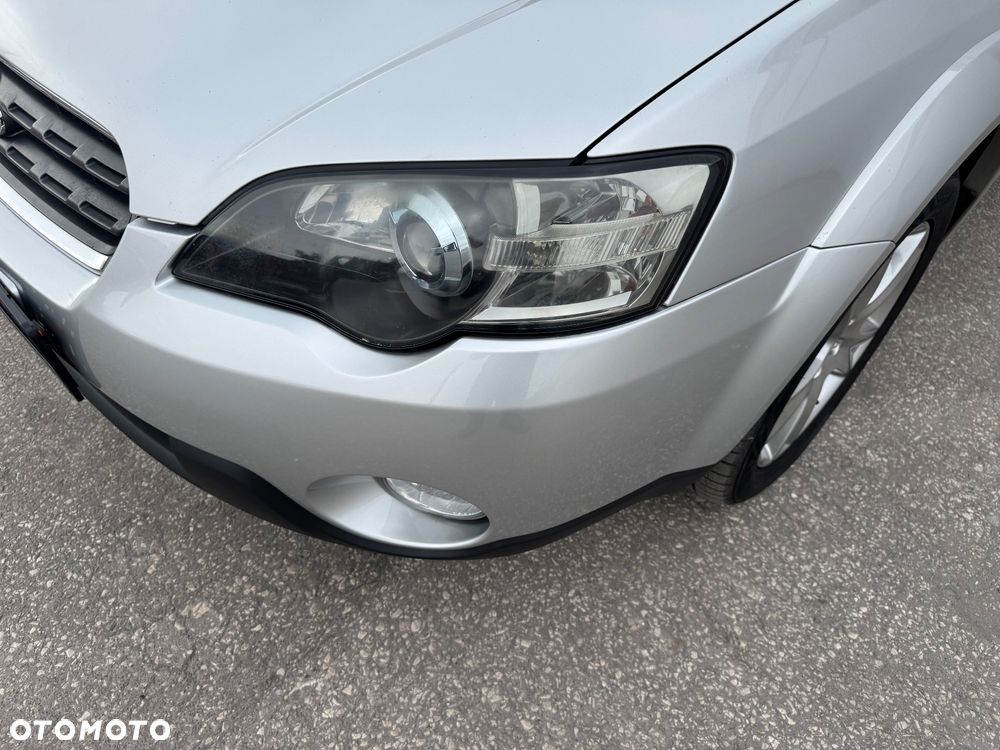 Subaru Outback 3.0 H6 - 11