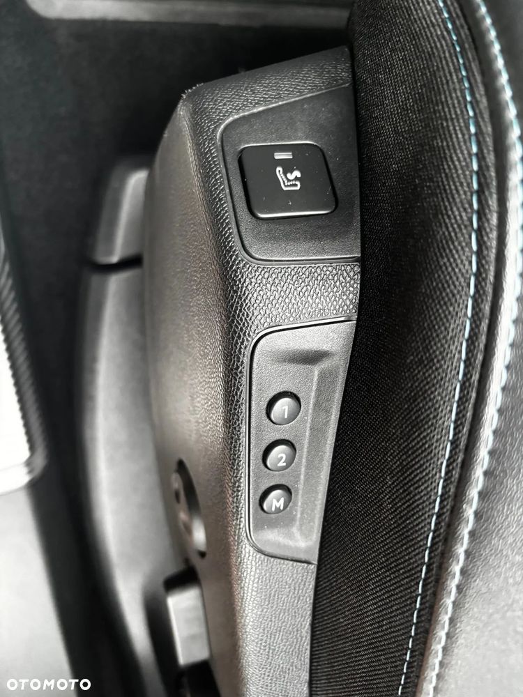 Peugeot 5008 2.0 BlueHDi Road Trip S&S EAT8 - 18