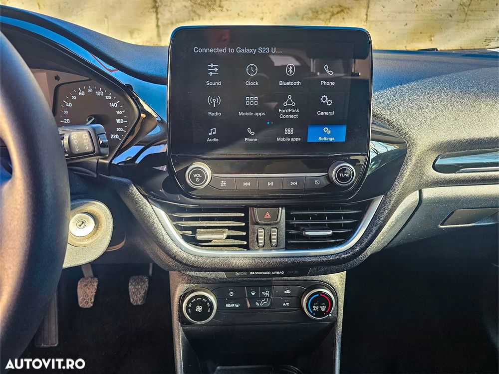 Ford Fiesta 1.1 Trend Connected - 11