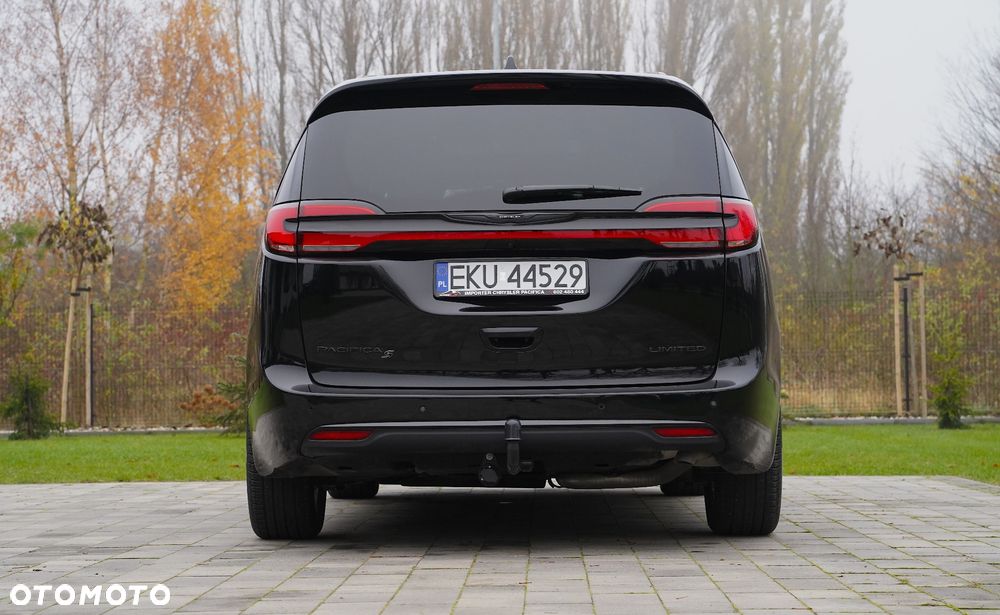 Chrysler Pacifica - 10