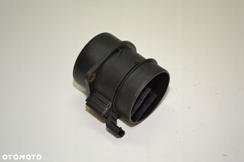 MERCEDES W212 2.2 CDI PRZEPLYWOMIERZ POWIETRZA 8ET35809532 - 1