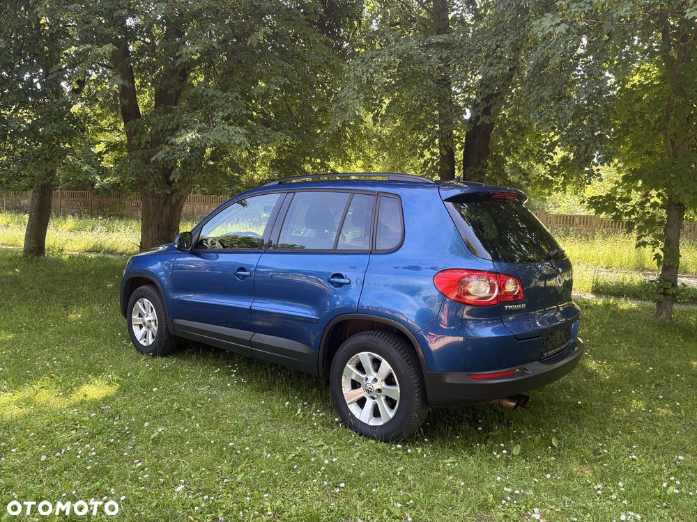 Volkswagen Tiguan - 2