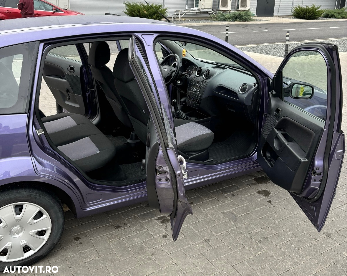 Ford Fiesta 1.3 - 7
