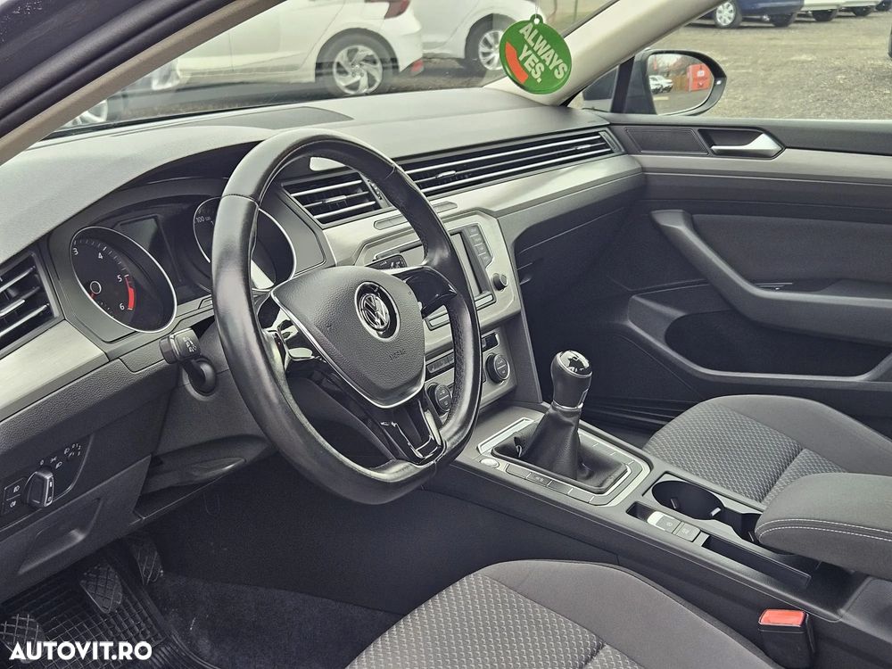 Volkswagen Passat Variant 2.0 TDI Trendline - 5
