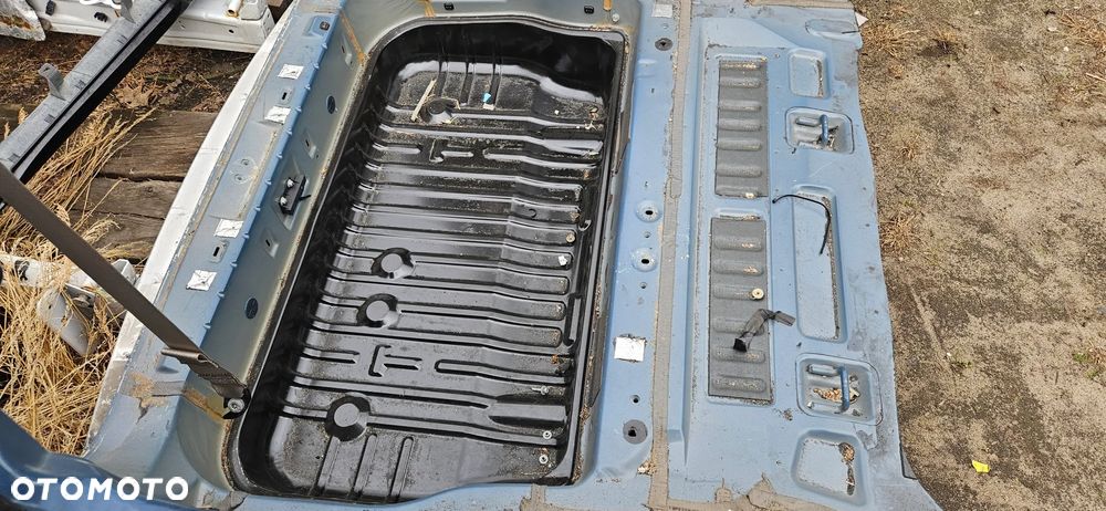 Chrysler Pacifica 2016- Pas tył Pas tylny Ściana tylna Wanna Ćwiartka tył Kufer Dupa Belka zderzaka Ślizg Mocowanie kolor PBX - 7