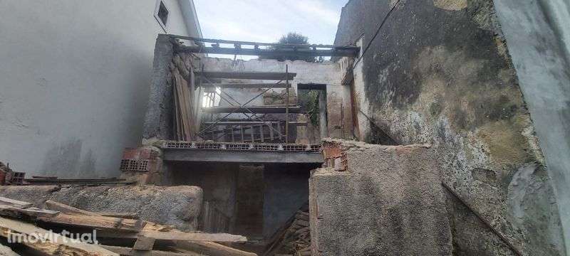 Moradia para recuperar - Grande imagem: 4/4