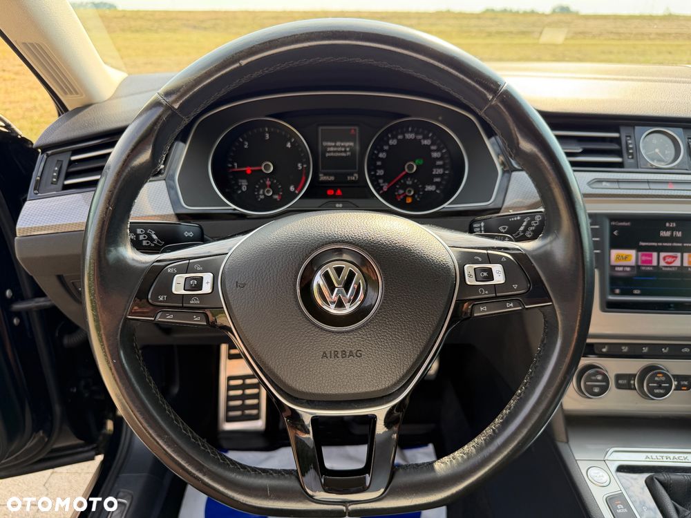 Volkswagen Passat Alltrack - 31