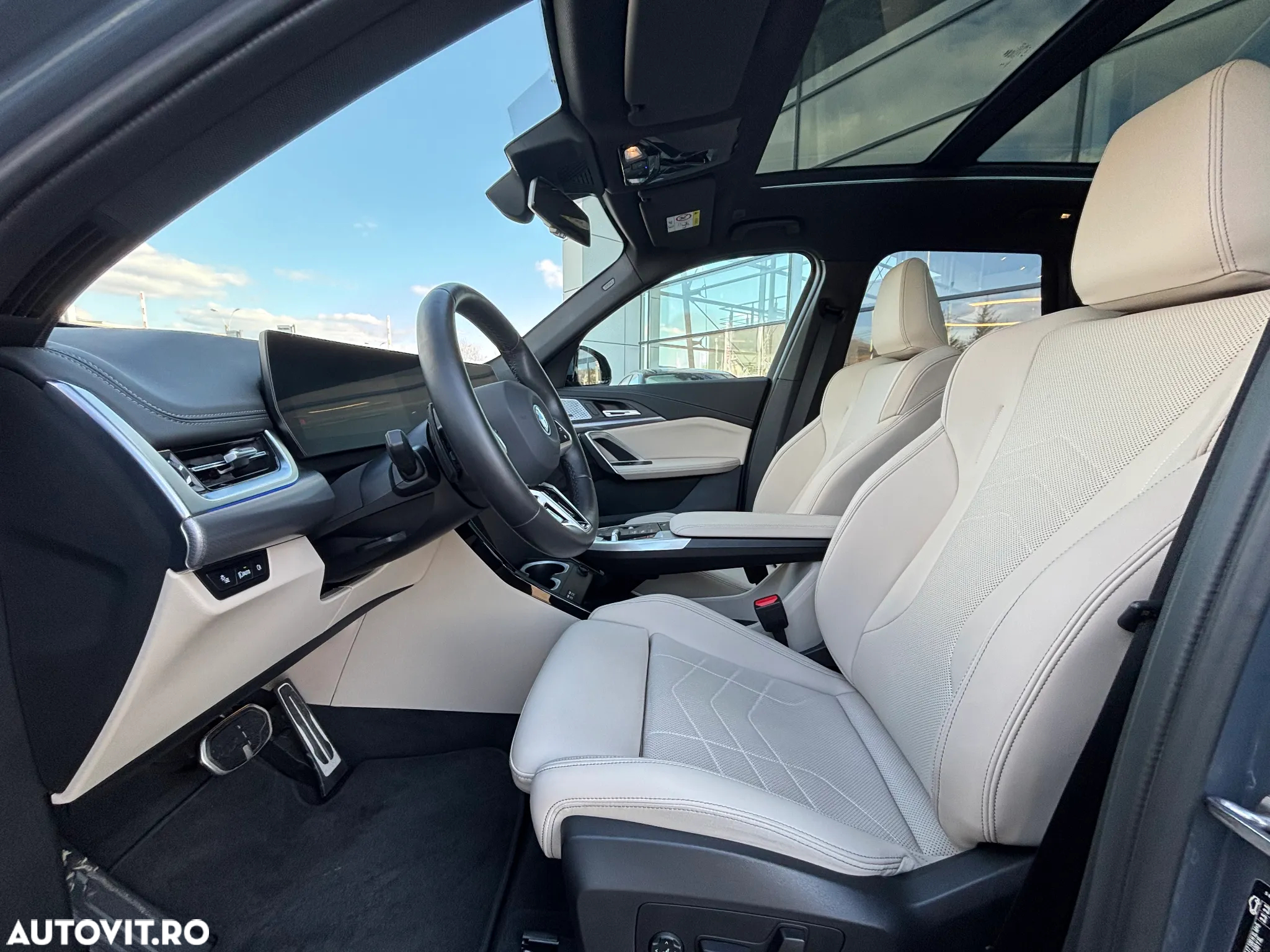 BMW iX1 xDrive30 - 10
