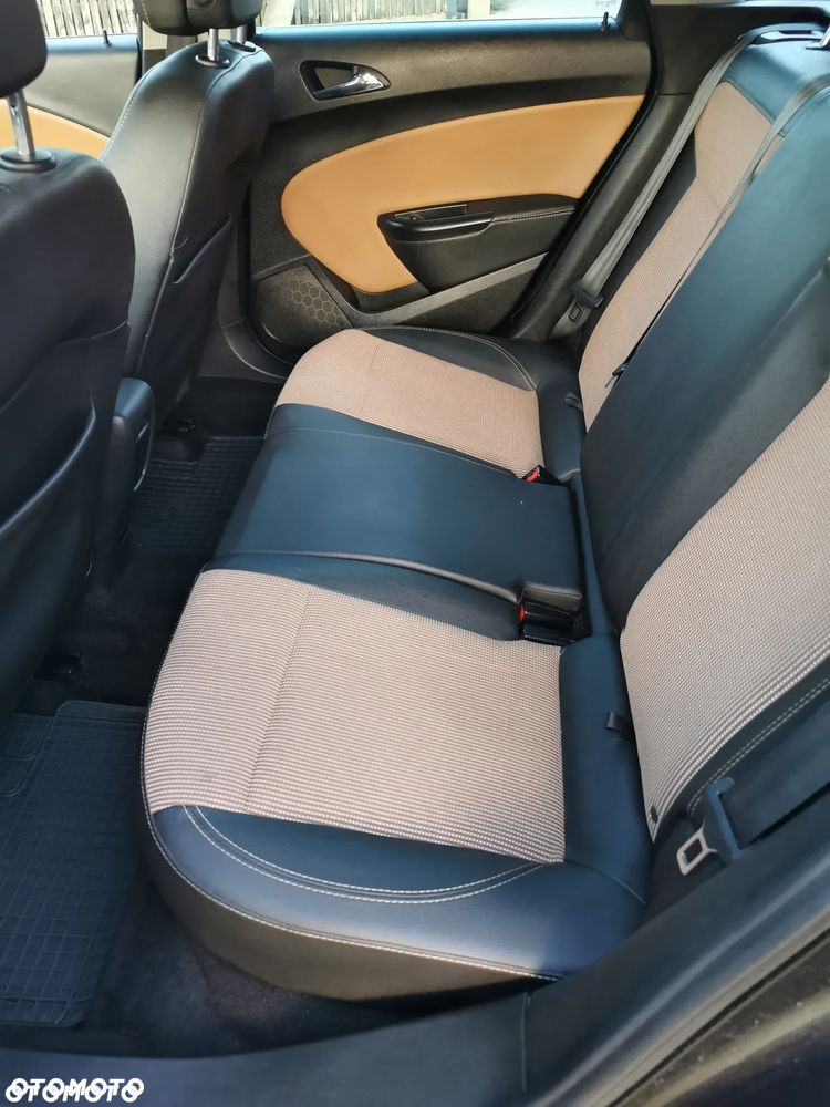 Opel Astra 1.4 T Sport S&S EU6 - 4
