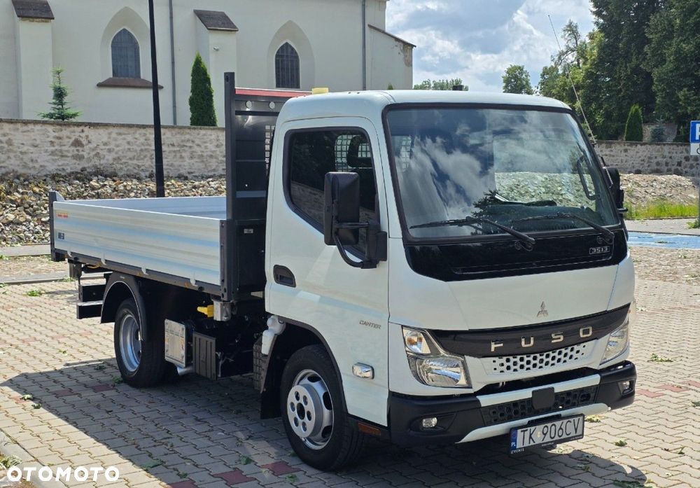 Mitsubishi Fuso Canter - 3
