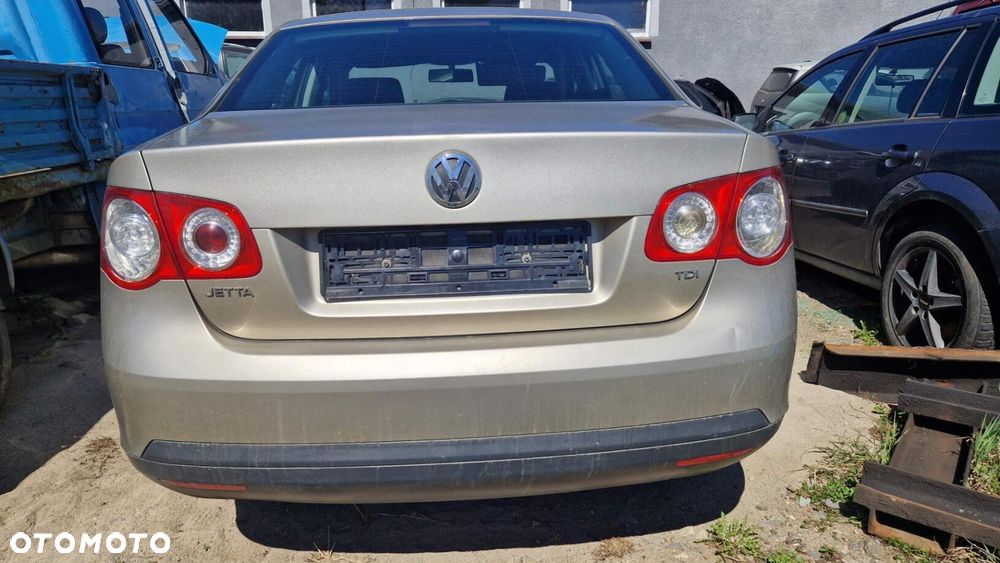 Sprzedam Zderzak tylny vw Jetta Lift - 1