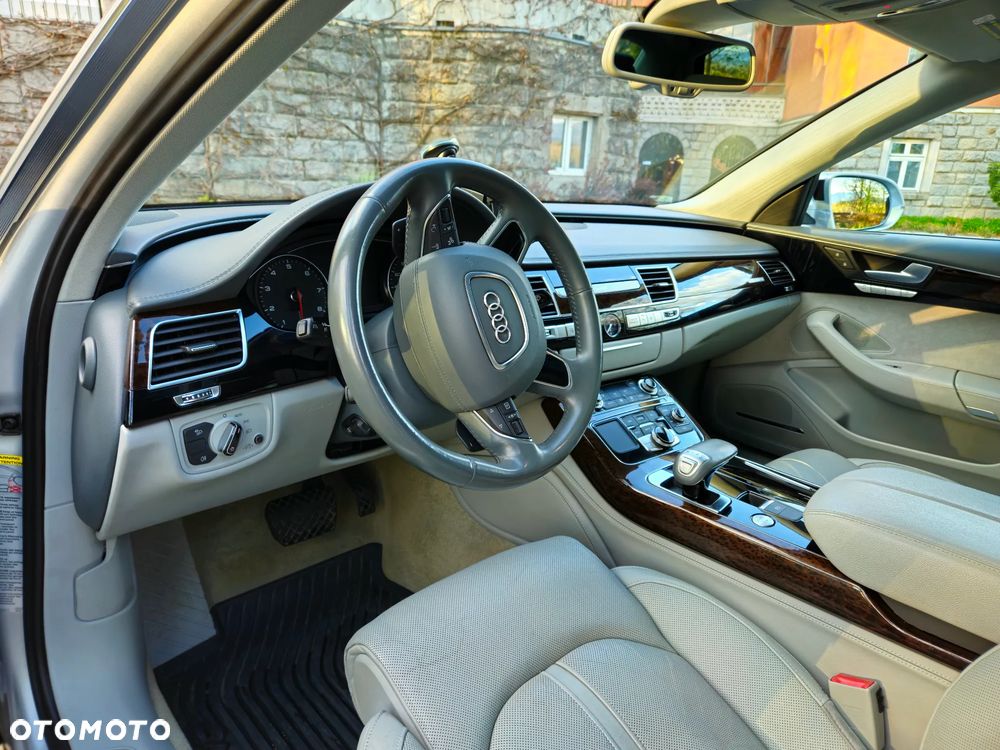 Audi A8 4.2 FSI L Quattro - 13