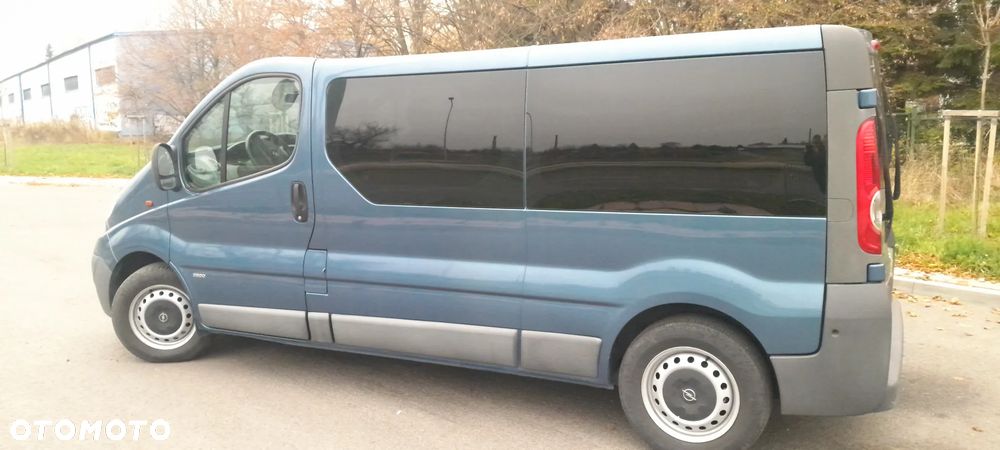 Opel Vivaro L2H1 2.9t Essentia - 12