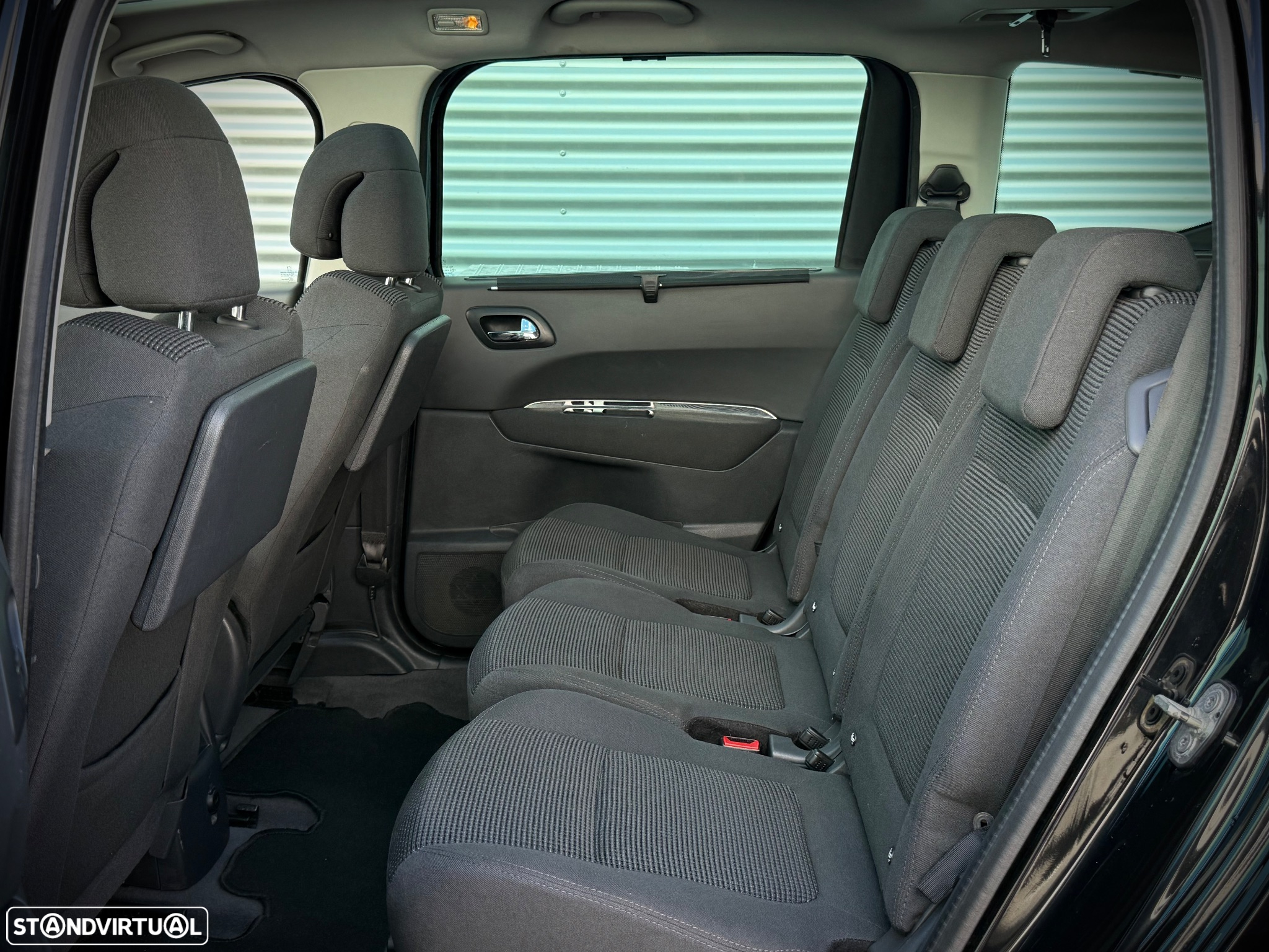 Peugeot 5008 1.6 E-HDi 7L Allure 2-Tronic - 11