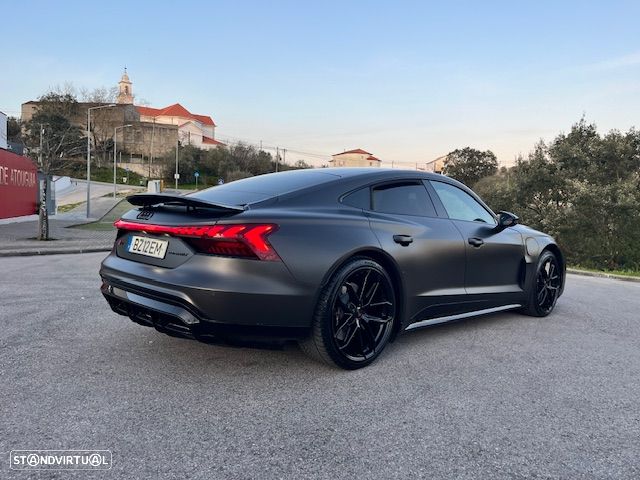 Audi RS e-tron GT quattro - 11