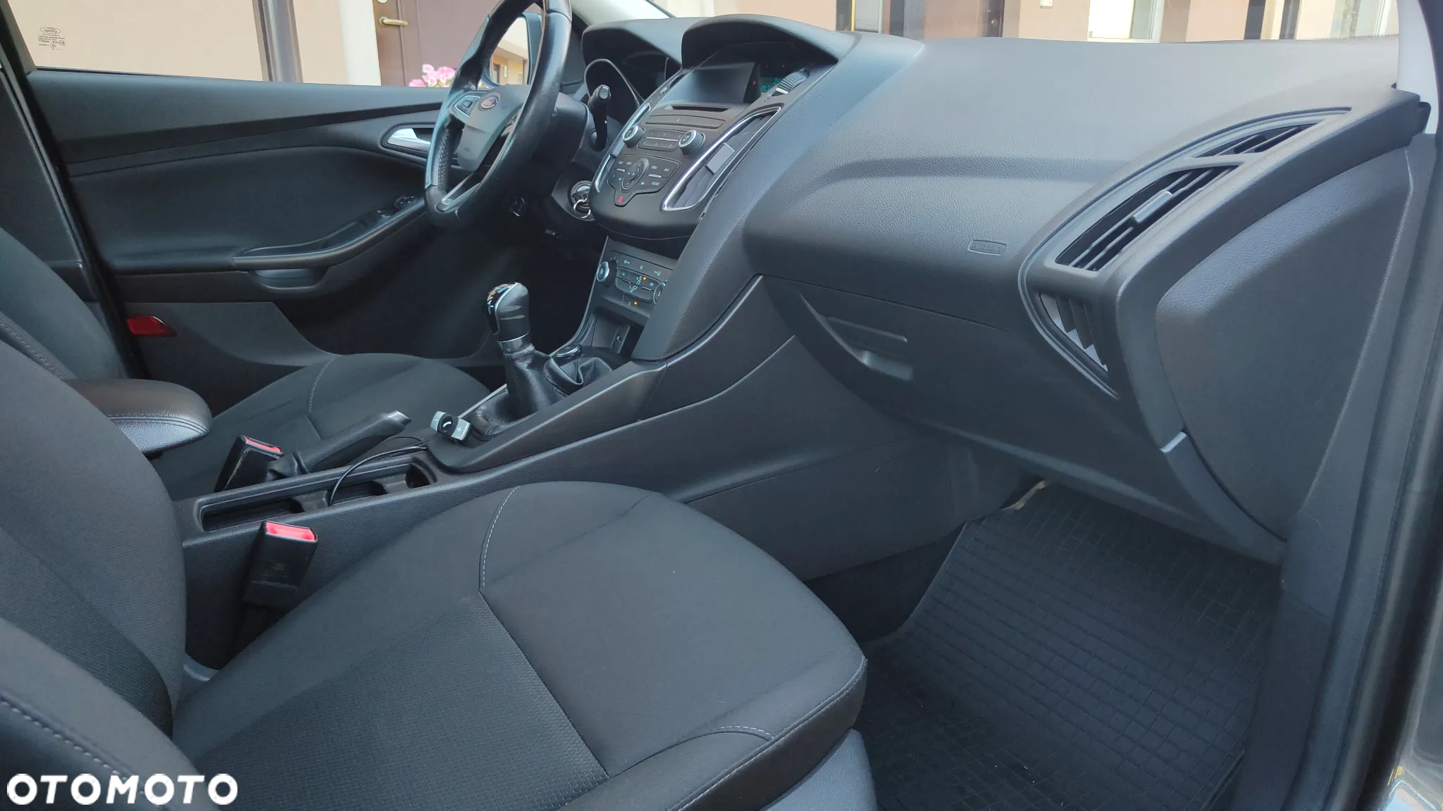 Ford Focus - 13